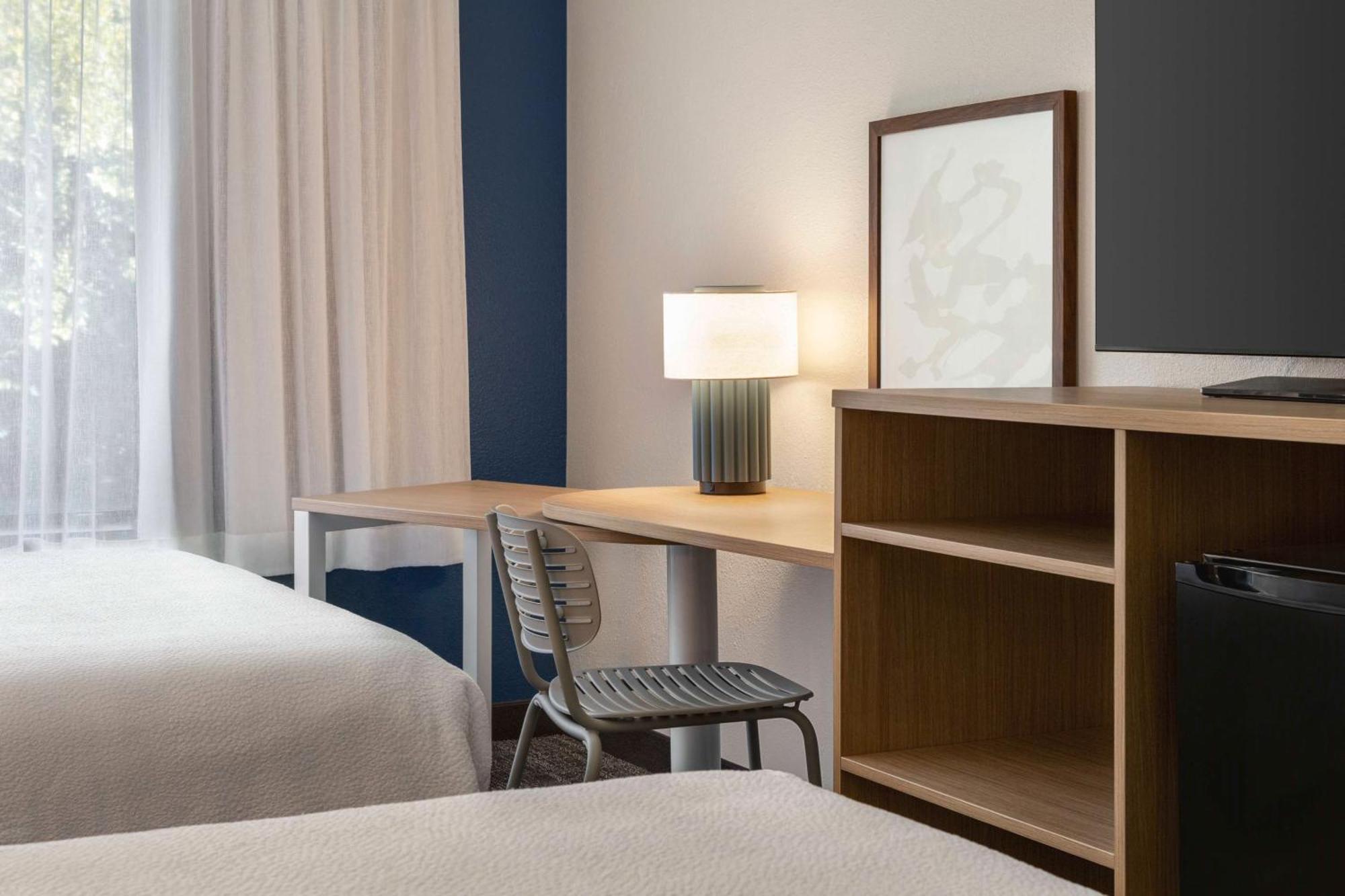 Spark By Hilton Mystic Groton Exterior photo